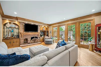 6450 Manor Drive, Burr Ridge, IL 60527 - Photo 25