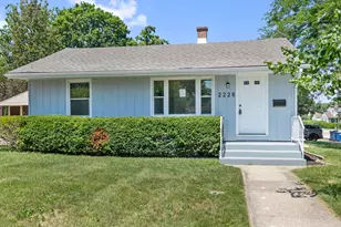 2226 Marshall Pkwy, Waukegan, IL 60085 - Photo 1