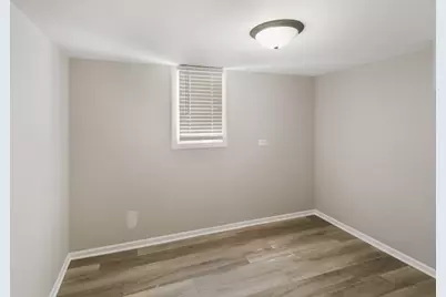 2226 Marshall Parkway, Waukegan, IL 60085 - Photo 35