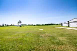 1067 E 3100 North Rd, Clifton, IL 60927 - Photo 13