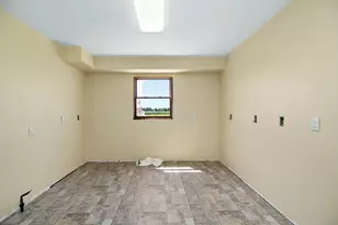 1067 E 3100 North Rd, Clifton, IL 60927 - Photo 11