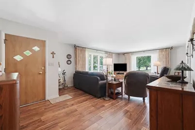811 Magnolia Drive, Joliet, IL 60435 - Photo 5