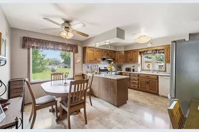 811 Magnolia Drive, Joliet, IL 60435 - Photo 7