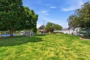 1017 11th Ave, Orion, IL 61273 - Photo 27