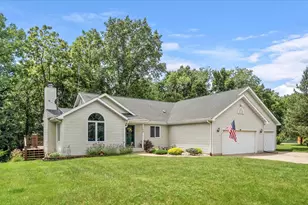 154 Lake Thunderbird Dr, Putnam, IL 61560 - Photo 1