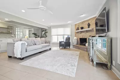 42 Founders Pointe North Drive, Bloomingdale, IL 60108 - Photo 9