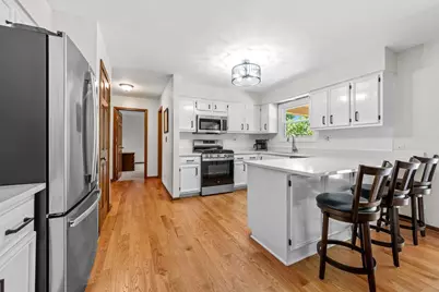 2440 Rio Grande Circle, Naperville, IL 60565 - Photo 5