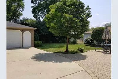 9331 Oriole Avenue, Morton Grove, IL 60053 - Photo 23