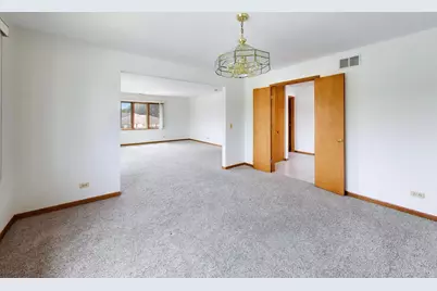 920 N Northwest Highway #2, Park Ridge, IL 60068 - Photo 13
