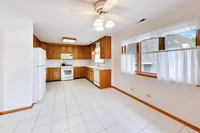 920 N Northwest Highway #2, Park Ridge, IL 60068 - Photo 19