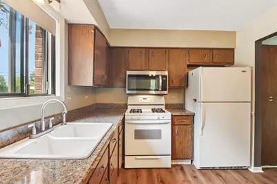 9555 Southwest Highway #1S, Oak Lawn, IL 60453 - Photo 7
