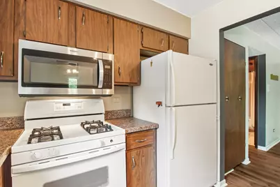 9555 Southwest Highway #1S, Oak Lawn, IL 60453 - Photo 11