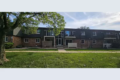 9958 S 84th Terrace #206, Palos Hills, IL 60465 - Photo 1