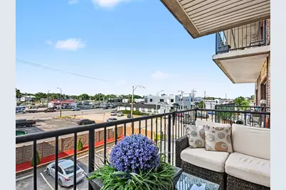 9520 Mayfield Avenue #N209, Oak Lawn, IL 60453 - Photo 13