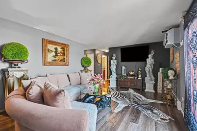 9520 Mayfield Avenue #N209, Oak Lawn, IL 60453 - Photo 5