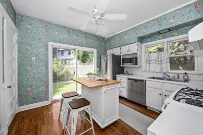 2500 Pioneer Road, Evanston, IL 60201 - Photo 7