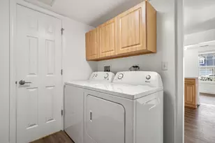 1613 Victoria Park Cir, Aurora, IL 60504 - Photo 13