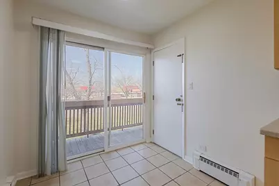 701 S Elmhurst Road #H, Des Plaines, IL 60016 - Photo 9