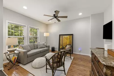231 N West Street #0, Wheaton, IL 60187 - Photo 3