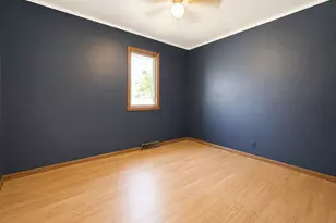 6615 W Gate Ct, Roscoe, IL 61073 - Photo 9