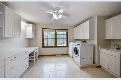 2230 Barger Court, Wheaton, IL 60189 - Photo 33
