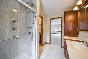 2230 Barger Ct, Wheaton, IL 60189 - Photo 25