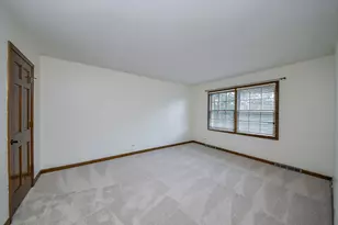 2230 Barger Ct, Wheaton, IL 60189 - Photo 29