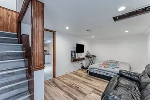 5215 W 63rd Pl, Chicago, IL 60638 - Photo 13