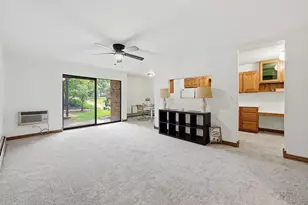 1806 Hemlock Pl, Schaumburg, IL 60173 - Photo 7