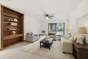 1806 Hemlock Pl, Schaumburg, IL 60173 - Photo 3