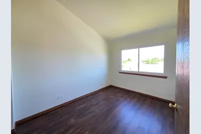 24 E Honeysuckle Drive, Round Lake Beach, IL 60073 - Photo 15