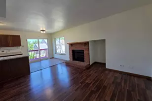 24 E Honeysuckle Dr, Round Lake Beach, IL 60073 - Photo 11