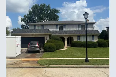 1034 W Compton Point, Addison, IL 60101 - Photo 1