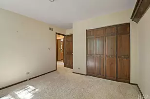 470 Highland Grove Dr, Buffalo Grove, IL 60089 - Photo 17