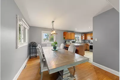 8230 W 85th Street, Hickory Hills, IL 60457 - Photo 5