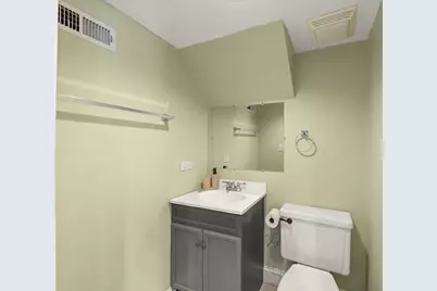 8230 W 85th Street, Hickory Hills, IL 60457 - Photo 11