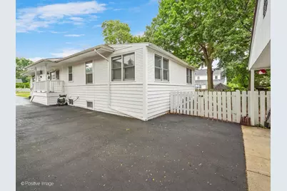 219 W Oak Avenue, Wheaton, IL 60187 - Photo 25