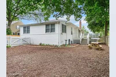 219 W Oak Avenue, Wheaton, IL 60187 - Photo 23
