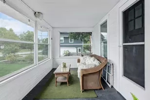 219 W Oak Ave, Wheaton, IL 60187 - Photo 3