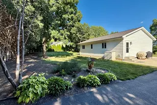 2084 Rockwell Rd, Lasalle, IL 61301 - Photo 1