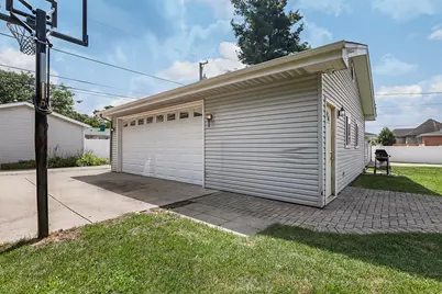 9817 Minnick Avenue, Oak Lawn, IL 60453 - Photo 27