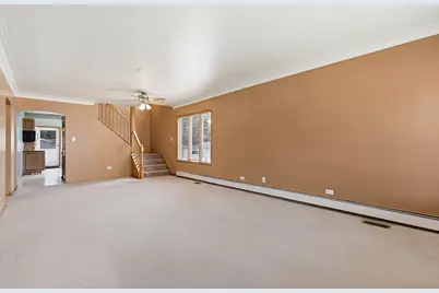 9817 Minnick Avenue, Oak Lawn, IL 60453 - Photo 3