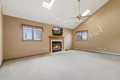 9817 Minnick Avenue, Oak Lawn, IL 60453 - Photo 11