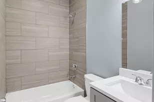 6022 S Eberhart Ave, Chicago, IL 60637 - Photo 15