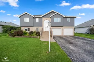 26141 S Ruby St, Monee, IL 60449 - Photo 1