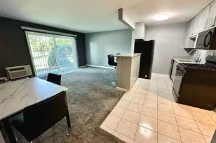 1188 Royal Glen Dr, Glen Ellyn, IL 60137 - Photo 7