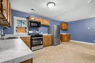 15321 Lincoln Ave, Harvey, IL 60426 - Photo 9