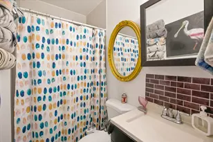 7065 N Wolcott Ave, Chicago, IL 60626 - Photo 11