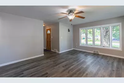 505 2nd Street, Mendota, IL 61342 - Photo 7