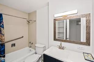 6700 S South Shore Dr, Chicago, IL 60649 - Photo 11